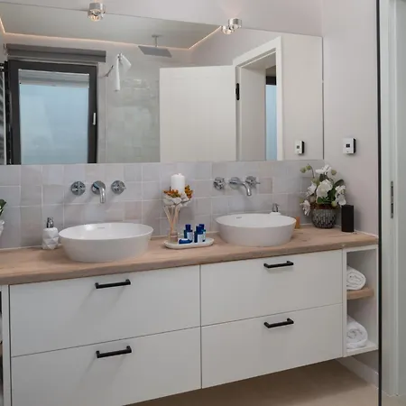 Four Seasons By Interhome Casa de Férias Vrsi