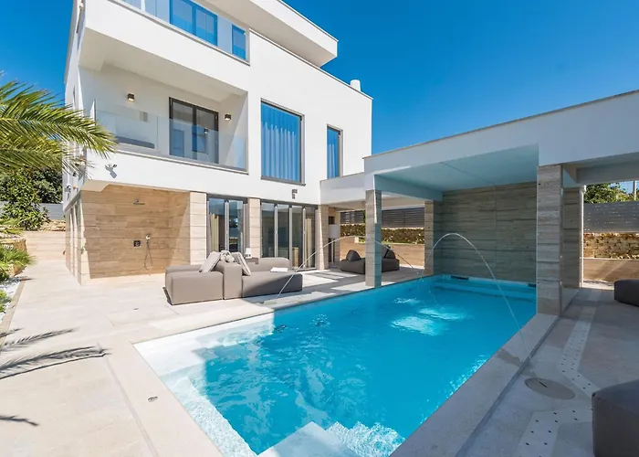 Tatil Evi Four Seasons By Interhome Vrsi