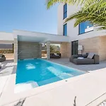 Dom wakacyjny Four Seasons By Interhome *
