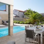 Four Seasons By Interhome Dom wakacyjny Vrsi