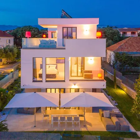 Four Seasons By Interhome *