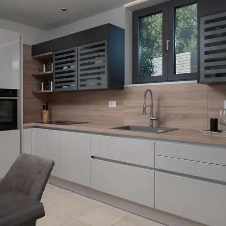 Holiday home Four Seasons By Interhome Vrsi