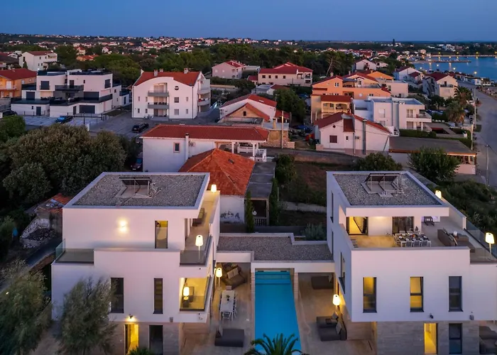 Four Seasons By Interhome Vrsi